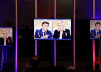 إستطلاع الرأي : الرئيس الفرنسي إيمانويل ماكرون أكثر إقناعا في المناظرة التلفزية