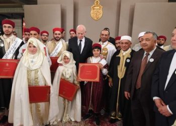 قيس سعيد : “سنقف أمام الله فرادى لن يأتي معنا لا مجلس نيابي ولا حكومة تقف إلى جانبنا ونحن على الصراط”