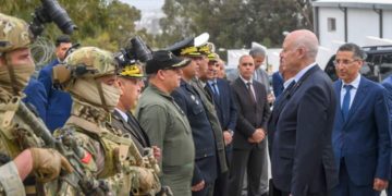 قيس سعيد يشارك في مأدبة إفطار بمقر الوحدة المختصة للحرس الوطني ببئر بورقبة