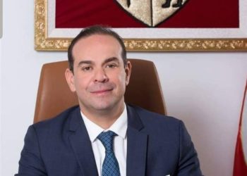 حظر الحسابات المصرفية لأفراد عائلة بن غربية