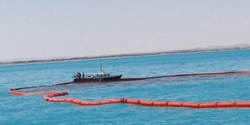 طاقم سفينة ”اكسيلو” يمثل أمام القضاء غدًا