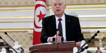 سعيّد يعلن تشكيل لجنة لصياغة دستور جديد يعرض على الاستفتاء في 25 جويلية