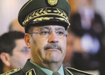 الإعدام لقائد الدرك الجزائري السابق