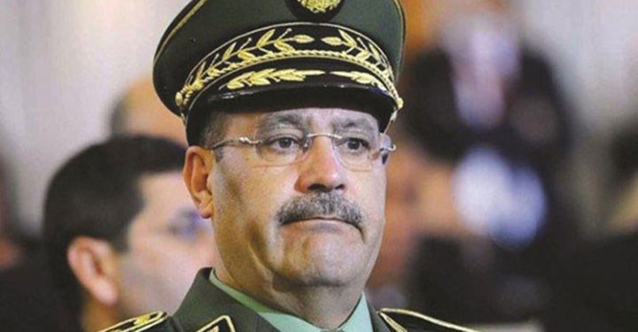 الإعدام لقائد الدرك الجزائري السابق