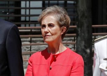 بسبب قضية التجسس.. الحكومة الإسبانية تعزل رئيسة المخابرات