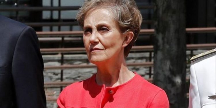 بسبب قضية التجسس.. الحكومة الإسبانية تعزل رئيسة المخابرات