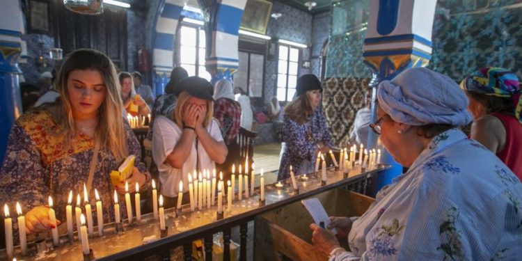 بعد عامي الجائحة: جزيرة جربة التونسية تستقبل آلاف الحجاج اليهود