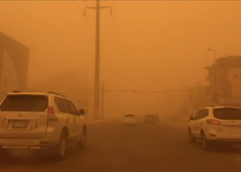 عاصفة رملية تحجب الرؤية في الطريق السيارة تونس – قابس
