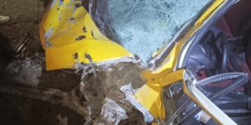 وفاة شخصين ونقل شابة إلى المستشفى إثر اصطدام سيارتين بمنوبة