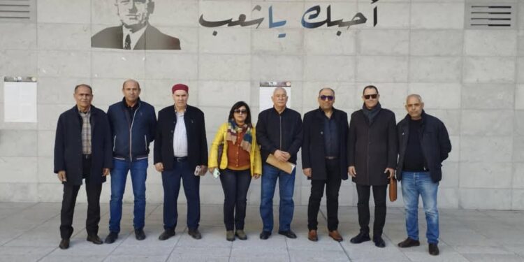 وصفهم في مكالمة مسربة “بالمافيا”: الطبوبي يتغيب عن لقاء مع وفد عن اتحاد الشغل بصفاقس