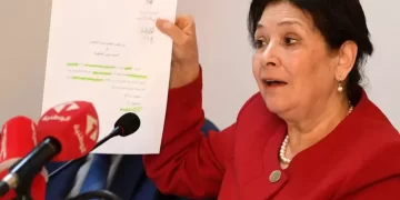 دخلت في اضراب جوع منذ 14 جانفي: نقل سهام بن سدرين إلى المستشفى