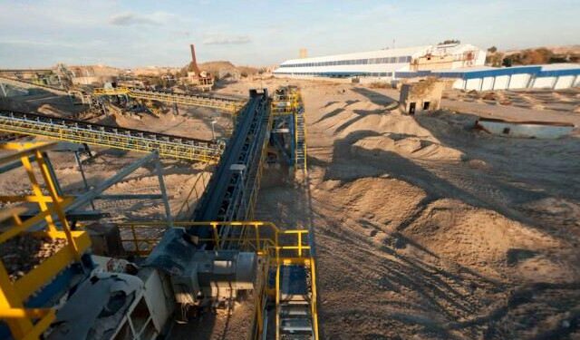 إلغاء إضراب أعوان شركة فسفاط قفصة والاتفاق على الترفيع في نسق الإنتاج