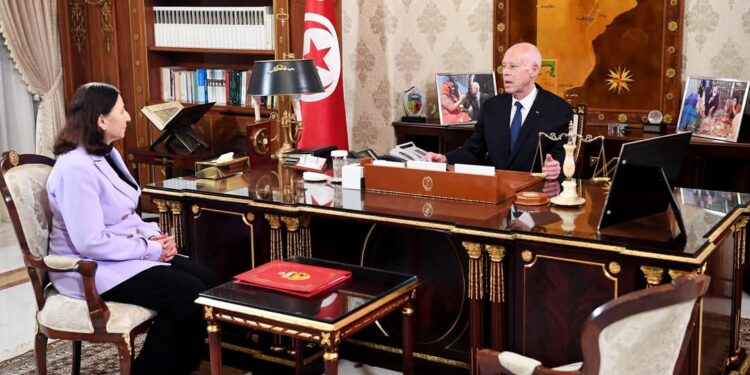 قيس سعيد يقترح حلاّ للحدّ من الارتفاع المُشطّ لأسعار الكراء