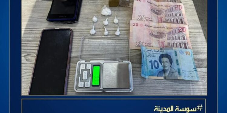 سوسة : الإحتفاظ بمروّج مخدّرات محكوم ب 5 سنوات سجن