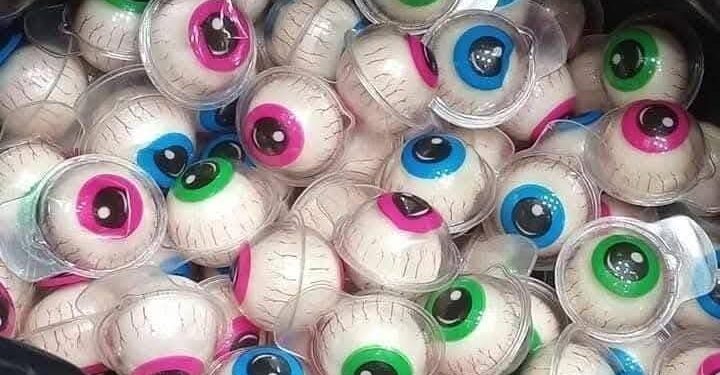 الجزائر تسحب حلوى جيلاتينية على شكل عين بشرية مجهولة المصدر