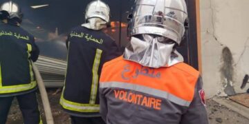 استعملت 12 شاحنة إطفاء: الحماية المدنية تسيطر على حريق مصنع الخشب بصفاقس