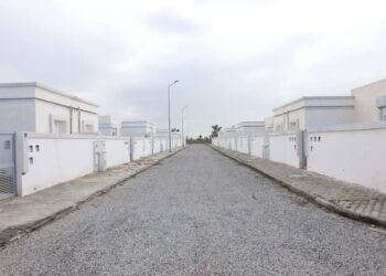 تسليم 72 مسكنا اجتماعيا فرديا بمعتمدية السبيخة و48 مسكنا اجتماعيا جماعيا بمعتمدية الوسلاتية