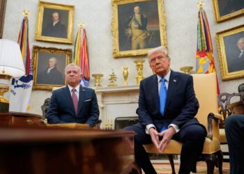 العاهل الأردني: “يجب الوضع بالإعتبار كيفية تنفيذ خطة تهجير الفلسطنيين”