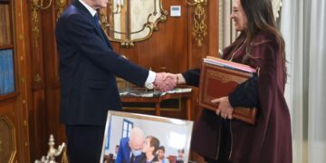 قيس سعيد إلى المؤسسات البنكية: “عليكم بالانخراط في معركة التحرّر الوطني”