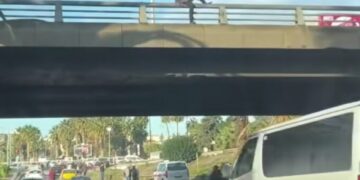 سقوط شخص من قنطرة “باب عليوة” بالعاصمة