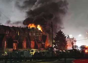 سقوط طائرة إسعاف في فيلاديلفيا تتسبب في وفاة 6 أشخاص من بينهم طفل