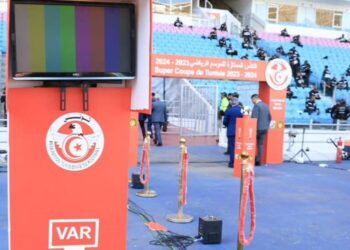 اعتماد تقنية “الفار” في كل المباريات المتبقية من بطولة الرابطة المحترفة الأولى